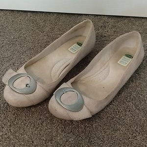 Dr. Scholls cream flats